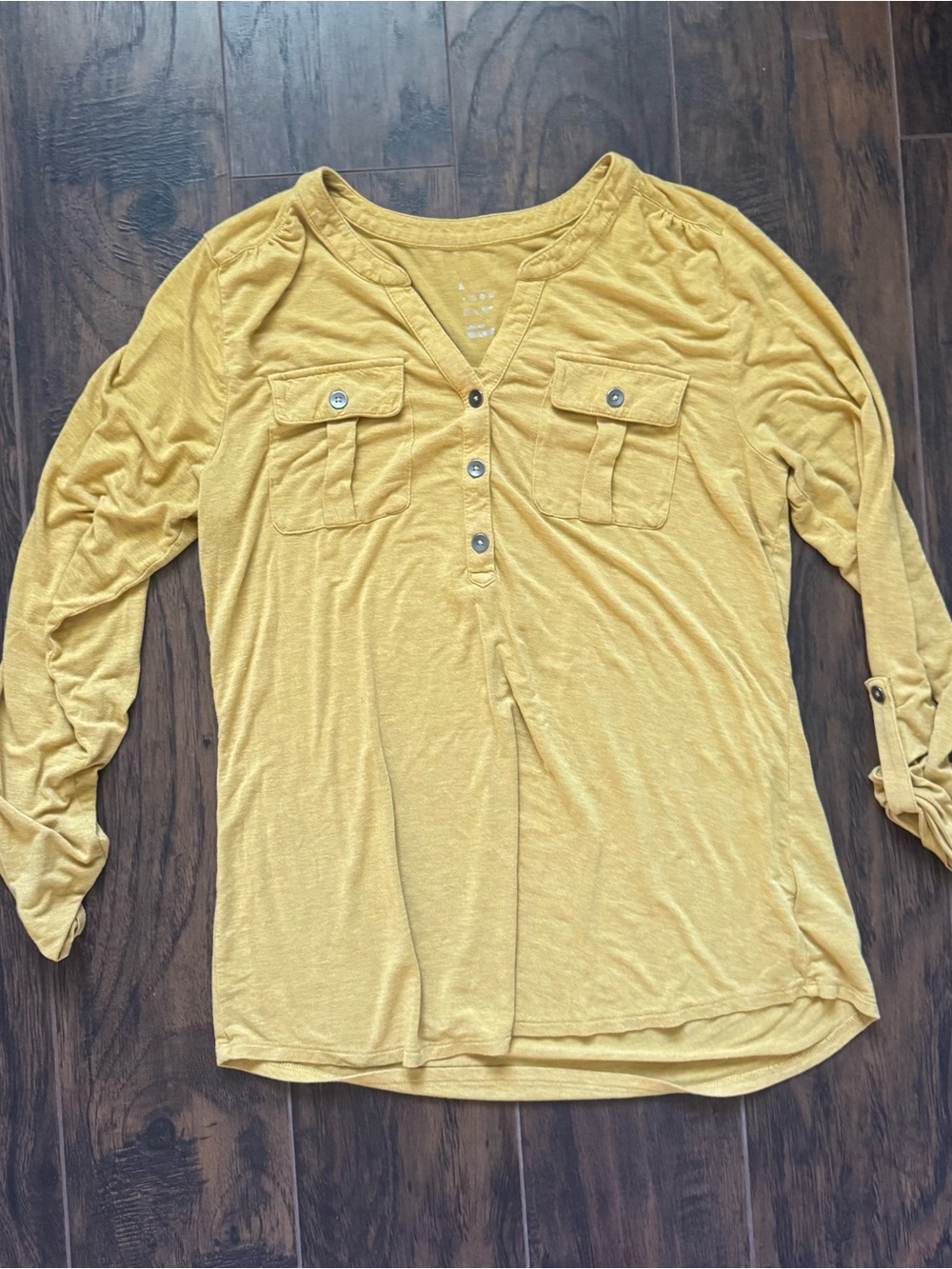 a new day Medium Yellow V Neck Long Sleeve Henley